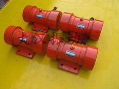 YZS振動(dòng)電機(jī):激振能力強(qiáng)，拆卸方便。